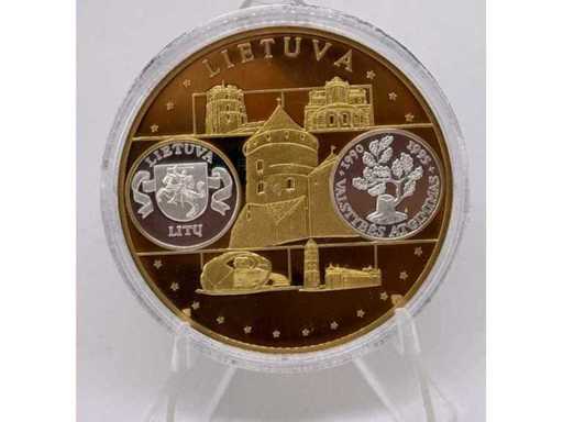 Médaille commémorative en cuivre plaqué or et argent – modèles européens lituaniens, diamètre de 40 mm.