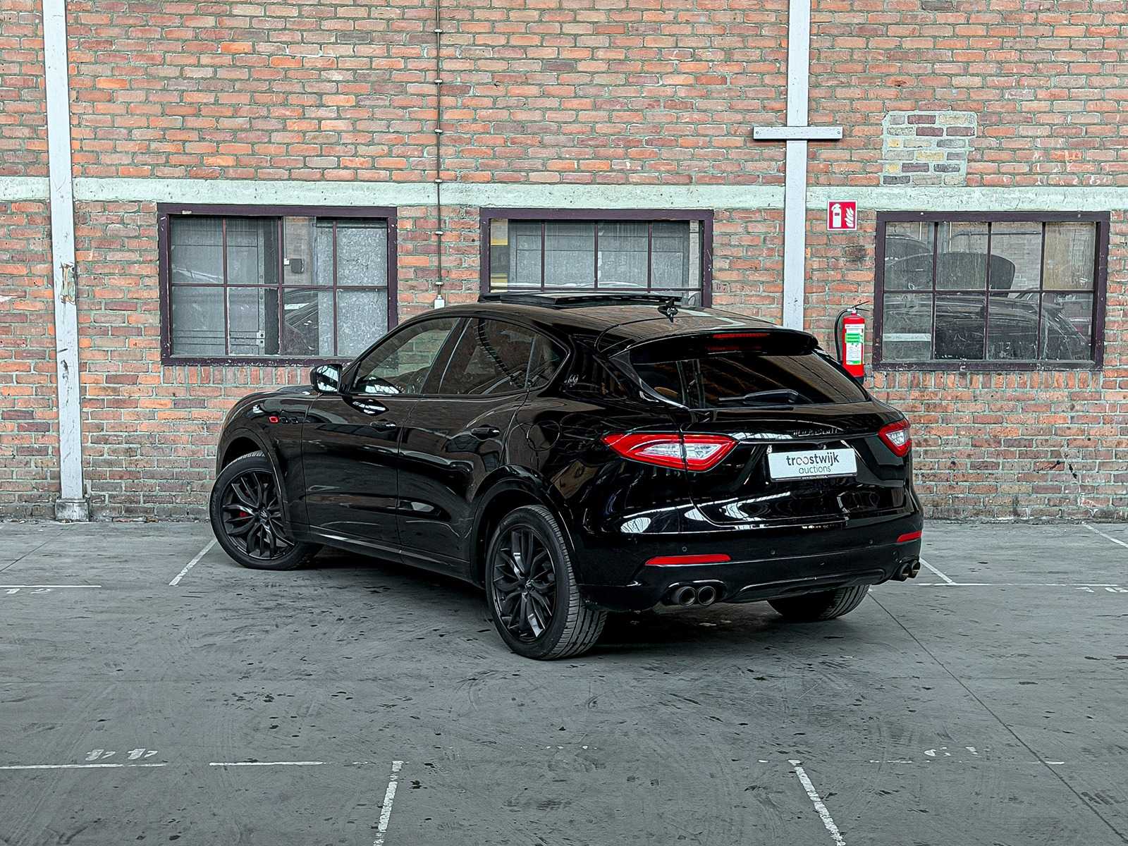 Maserati Levante 3.0 V6 AWD GranLusso 349pk 2019, T-075-PR