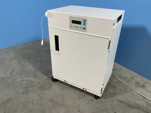 Zautomatyzowana jednostka do przygotowania odczynników RPU-2100R z 2014 roku