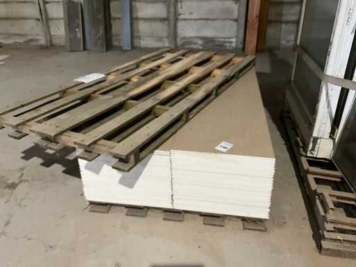 Un set mare de plăci de gips-carton Gyproc