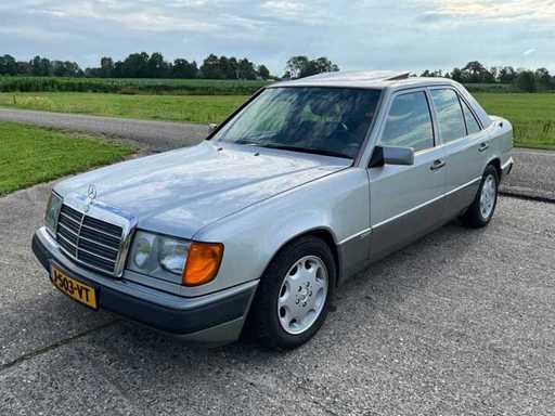 1990 Mercedes-Benz 200-500 (W124) 300 E-24 sportline Personenauto