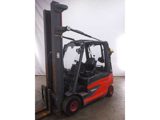 LINDE E30L-01 Forklift