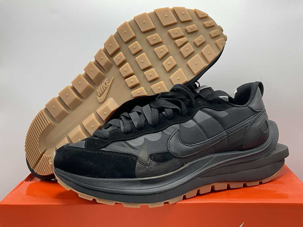 Nike Vaporwaffle Sacai Black Gum Trampki 47 1/2