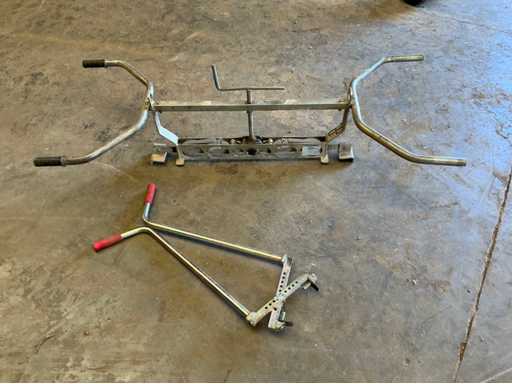 Extracteur de tige de pneu et de clinker. Autres travaux routiers