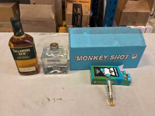 Lotto di gin e whisky