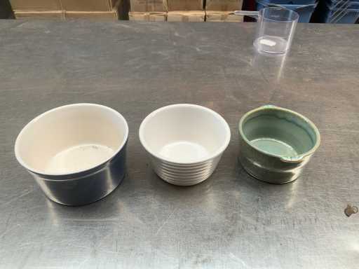 Lotto di varie ciotole