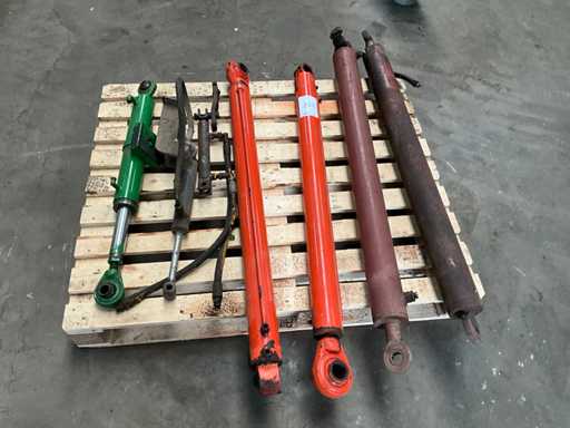 Cilindru hidraulic (6x)