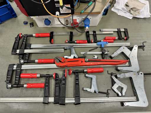   Articles de pinces à vis