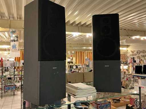 Speakers, stereos, VCR and accessories