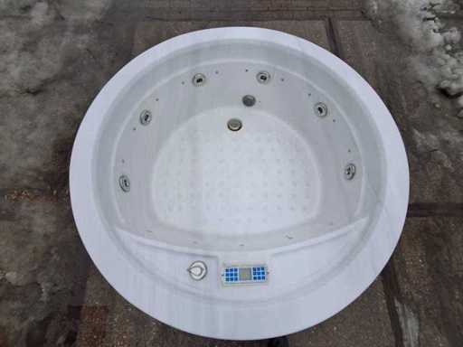 Jacuzzi și spa în aer liber