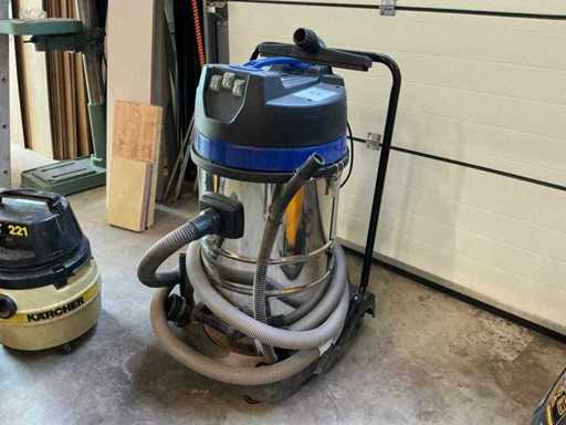 Industrial vacuum cleaner