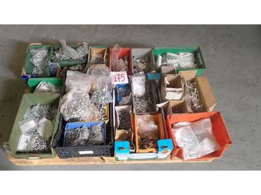 Voorraad kleine metalen onderdelen