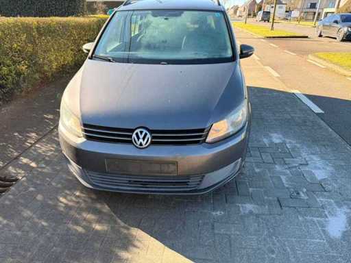 2011 Volkswagen Touran Car