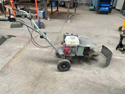 Pro III 66 pensulă pentru buruieni