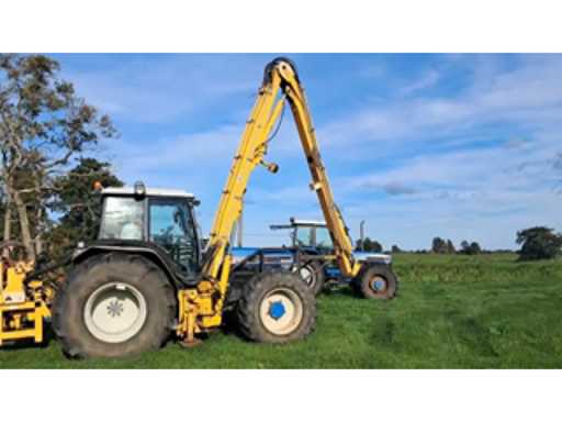 ab0f349e-cbd3-4ced-8d71-b7fe13b53da7.mp4