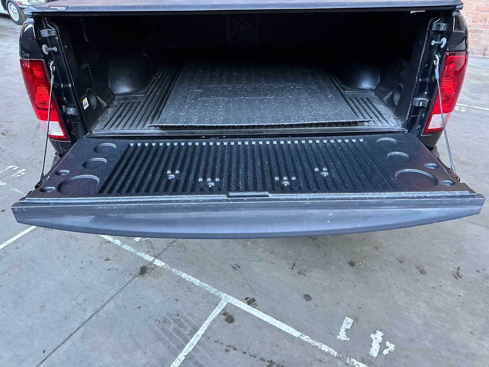 Dodge Ram 1500 5.7 Hemi V8 2018 6-seater