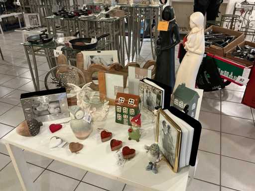 Objets décoratifs, cadeaux et albums photos