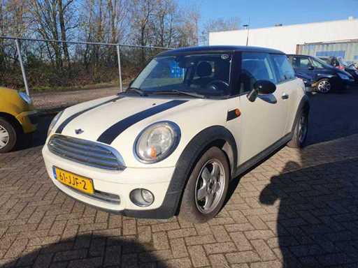 Mini Mini 1.6 Cooper Gamme Affaires, 61-JJF-2