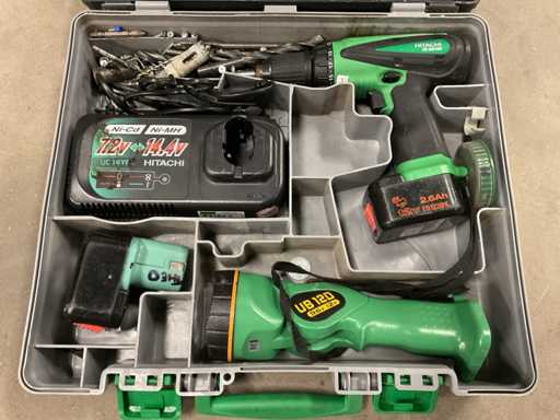 Hitachi DS 12DVB2 + set di attrezzi UB 12D 12V