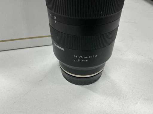 Objectif d’appareil photo Tamron 28-75mm F/2.8 Di III RXD