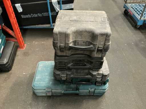 Varie valigie vuote (5x)