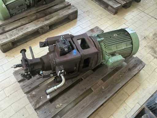 Machinery, spare parts and warehouse stocks