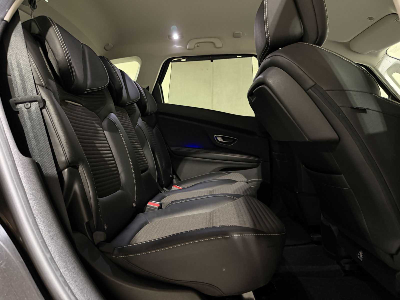 Renault Scénic 1.2 TCe Intens 132pk 2017, ST-385-P