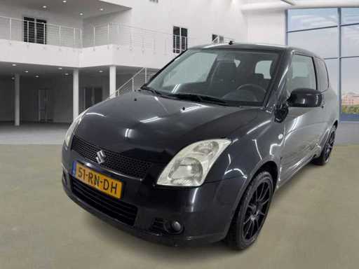Suzuki Swift 1,3 GLS, 51-RN-DH