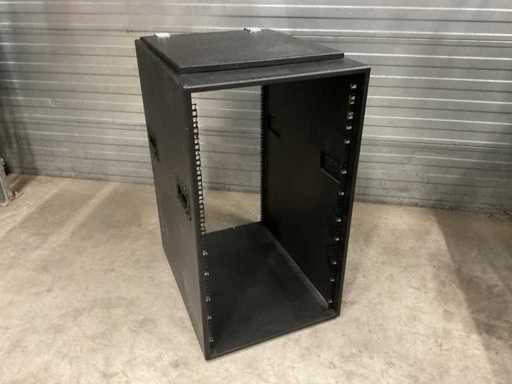 Porte-bagages 19U 19" avec couvercle basculant