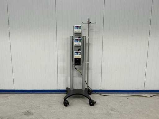 Carefusion - GW - Docking Station with Volumetric Infusion Pumps