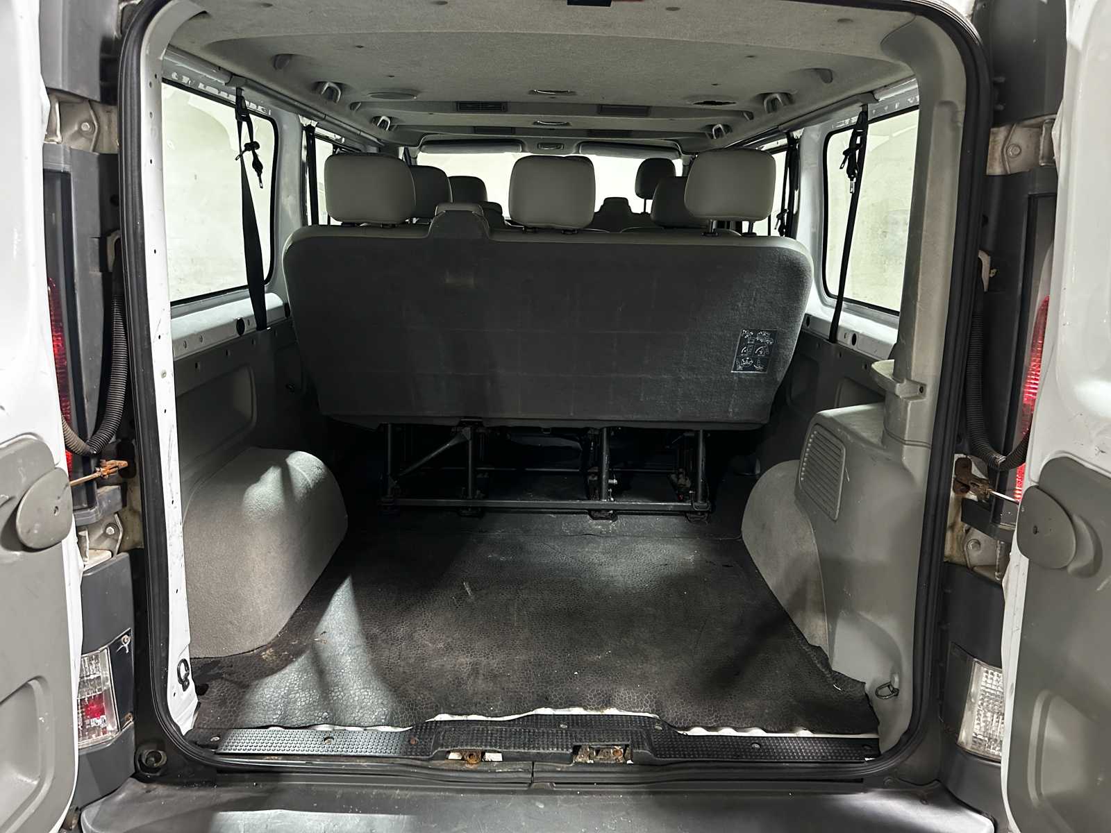 Renault Trafic Combi 2.5 dCi L2H1 9-Persoons 135pk 2004 (Origineel-NL), 50-PR-RN