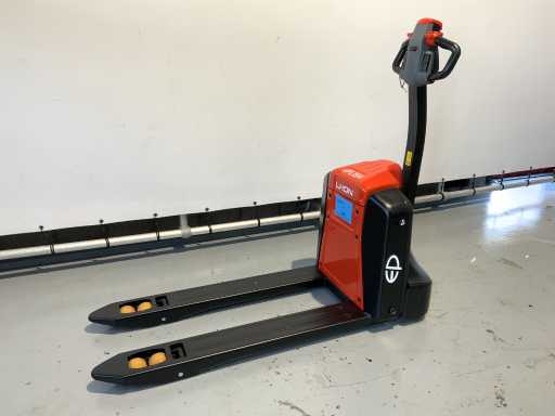 EP - EPL 154 - Pallet electric, baterie litiu-ion, 1500kg