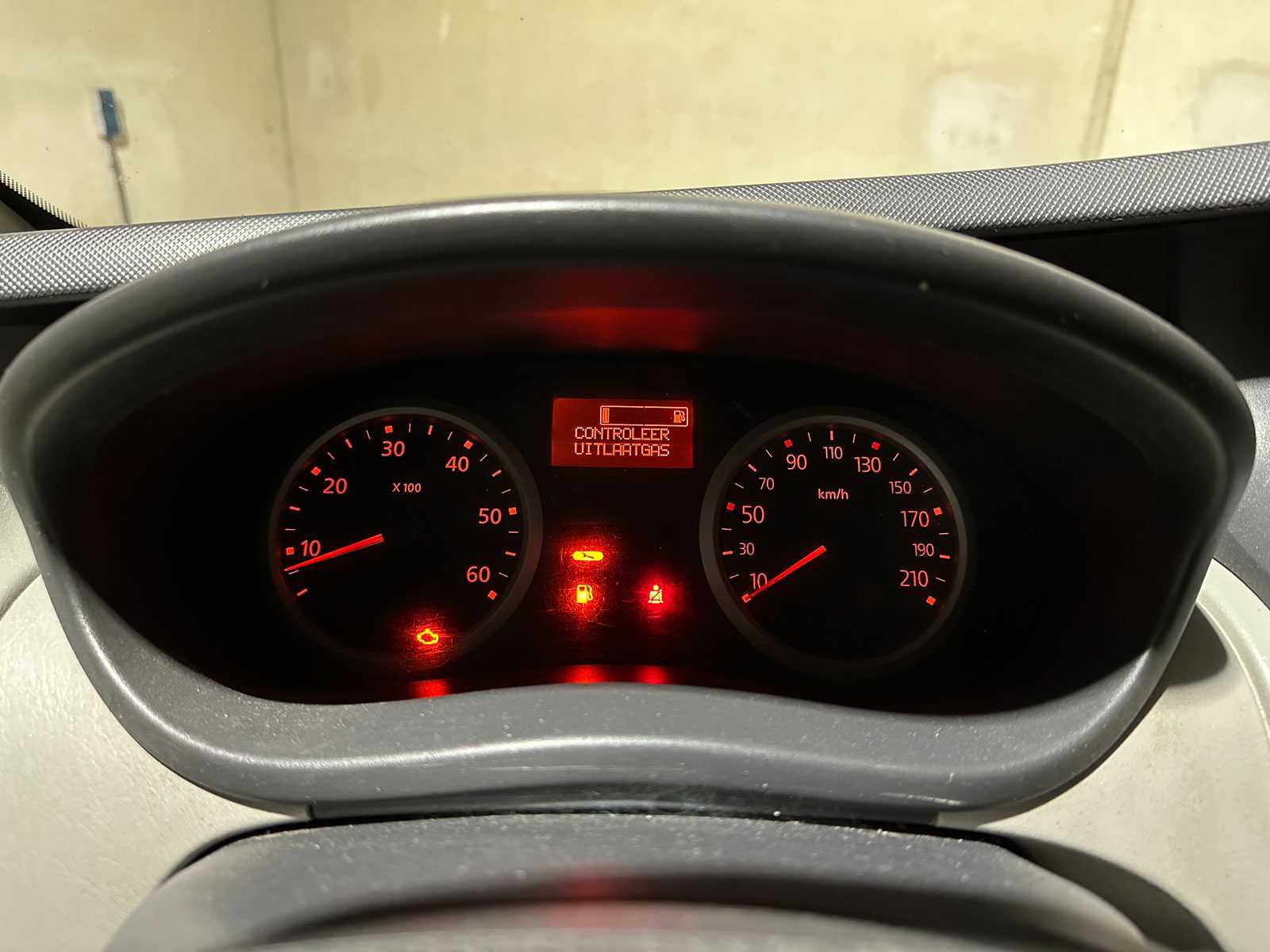 Renault Trafic 2.0 dCi T27 L1H1 Eco Black Edition 89pk 2014 (Origineel-NL), VJ-606-F