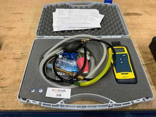 Digitron PM-20 Pressure Gauge