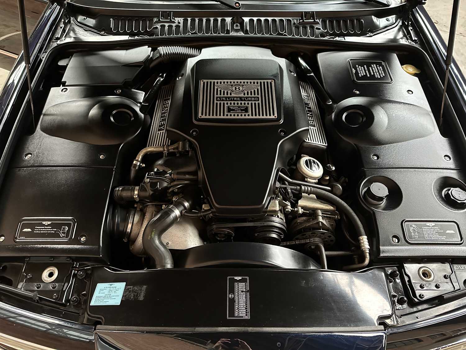 Bentley Arnage 6.8 V8 Red Label 405PK 2001 (Origineel-NL), 31-GN-KD