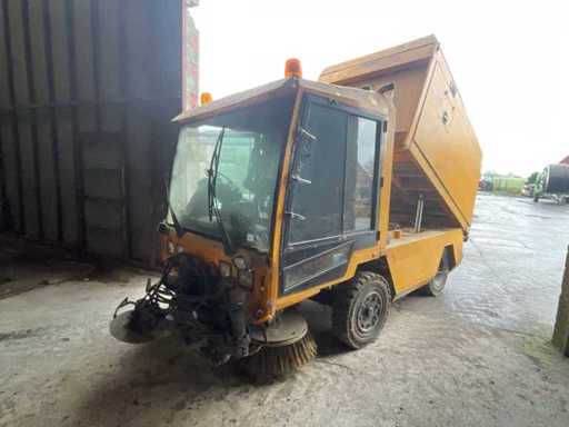 2003 Hofmans HMF 416 Sweeper, Self Driven