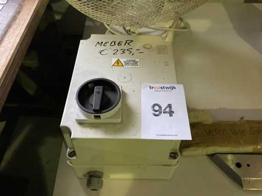 Interrupteur de frein pour scie à ruban