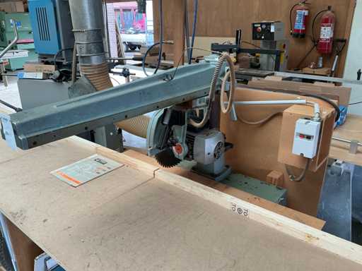 Maggi Radial Miter Saw Machine