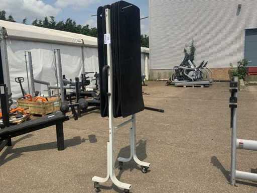 Onbekend aerobic matten met rek 9x Krachtstation