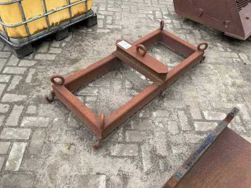 Lifting frame