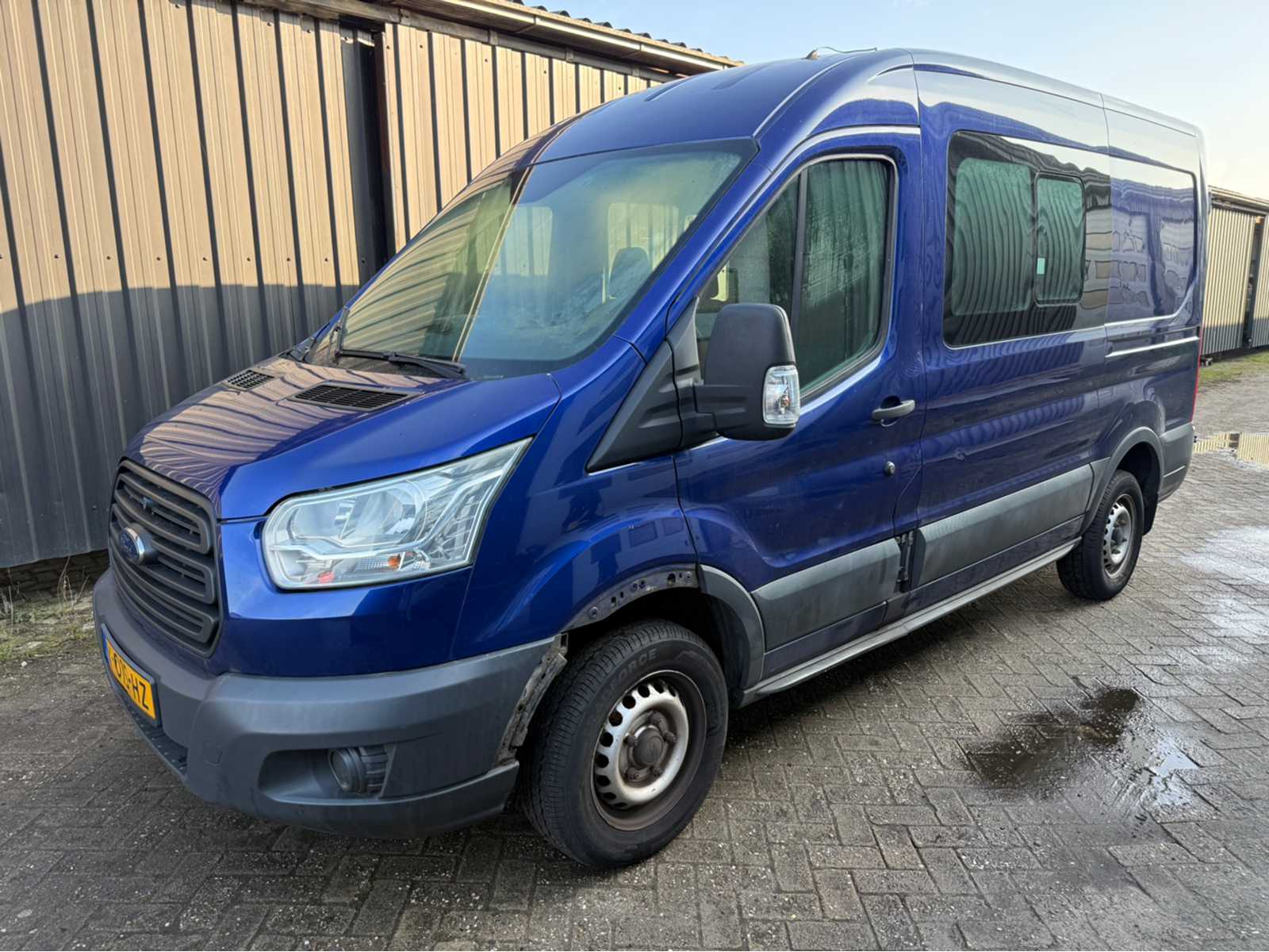Ford – Transit – Commercial vehicle – 7 seater – engine defective – 2017