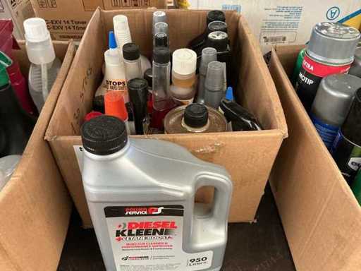 Divers produits d’entretien automobile