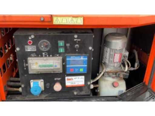 64214d35-5941-4bfc-bdd6-d0e8f0fa4d45.mp4