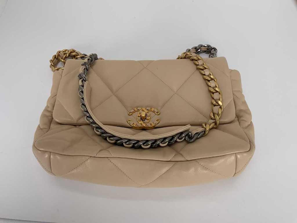 Chanel 19 best sale flap bag cream