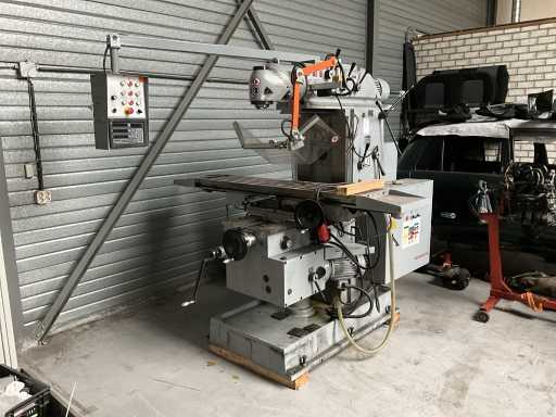 Mașină de frezat Huvema HU 25 UM 2012