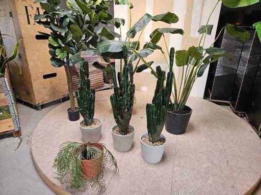 7x Plantes artificielles diverses