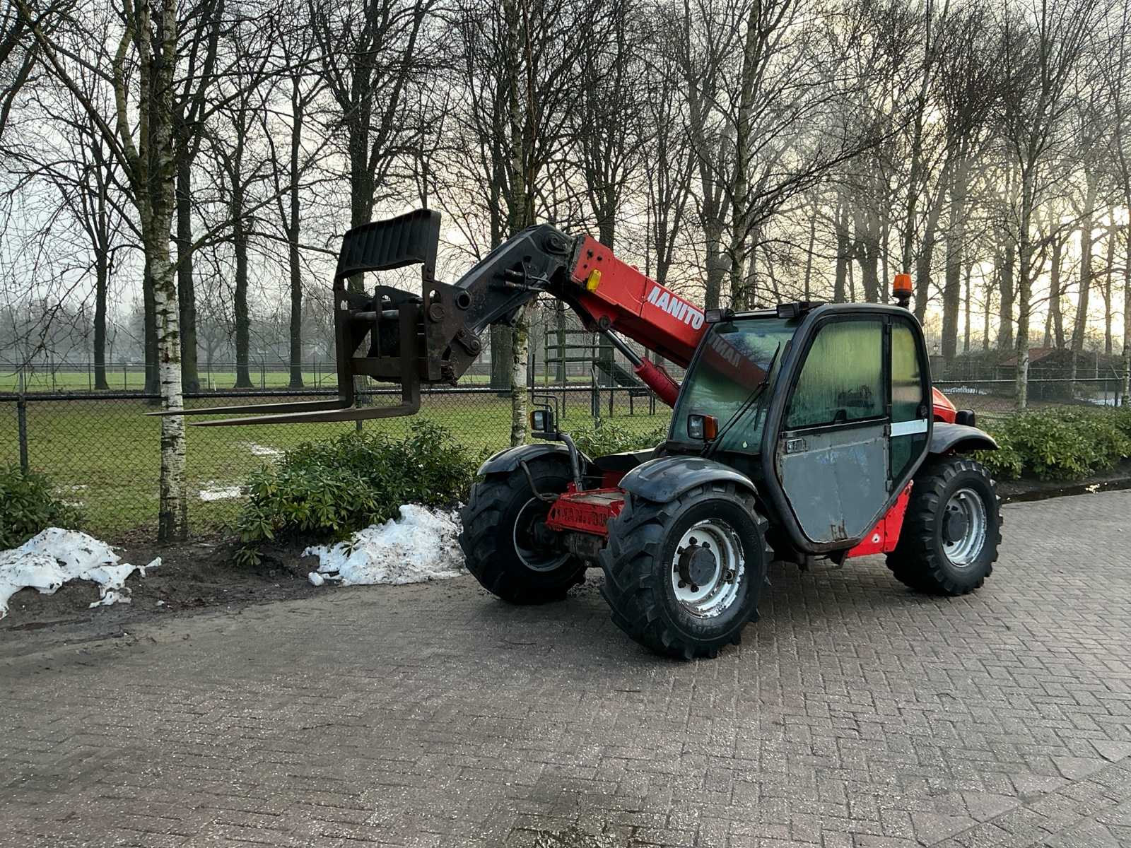 2006 Manitou MLT627T Compact Telehandler