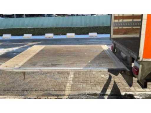 95d5915f-9d64-4ae5-a49a-90ee6dd01b84.mp4