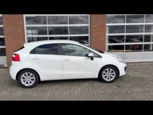 a262631b-5bb8-4415-8aff-971cdf16077e.mp4