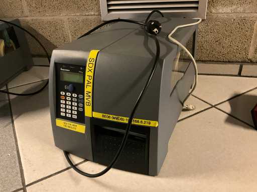 Imprimante d’étiquettes INTERMEC PM4i